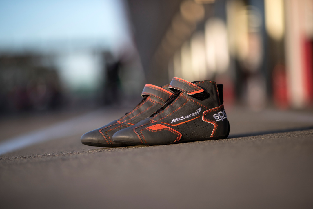 SMALL_Large-9917-McLarenRB-8RacingShoes